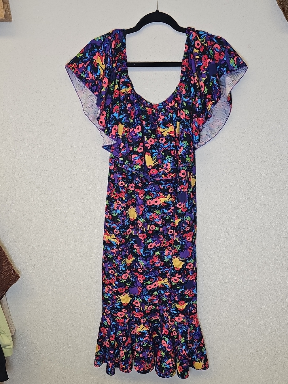 LuLaRoe Floral Maxi Dress Ruffle Top in Purple, Pink, Yellow, Blue Large
